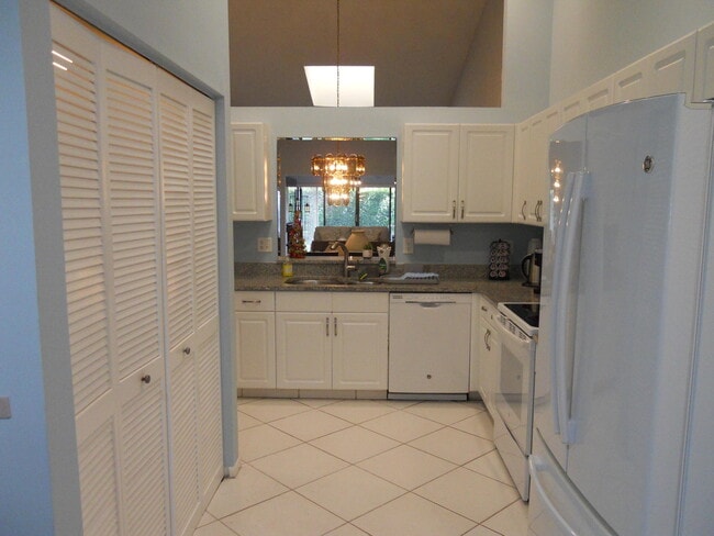 Photo - 8199 Springlake Dr