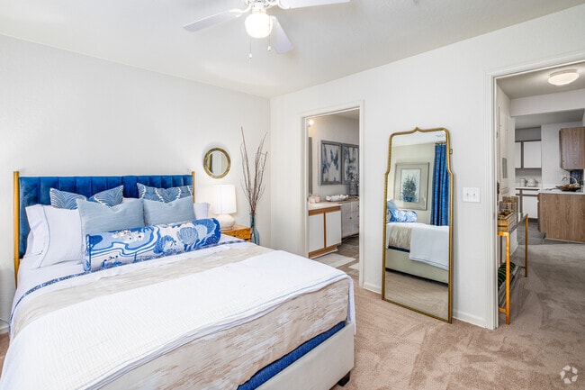 2BR, 2BA - 1,035SF - Primary Bedroom