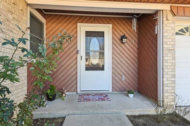 Photo - 2106 Avalon Ln