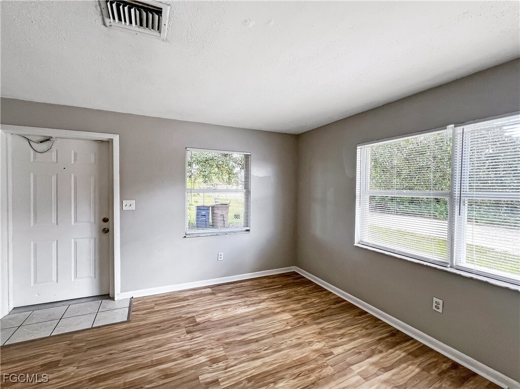 Photo - 13037 First St