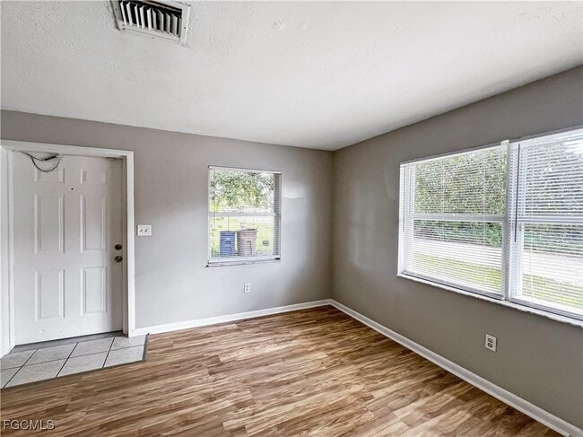 Photo - 13037 First St