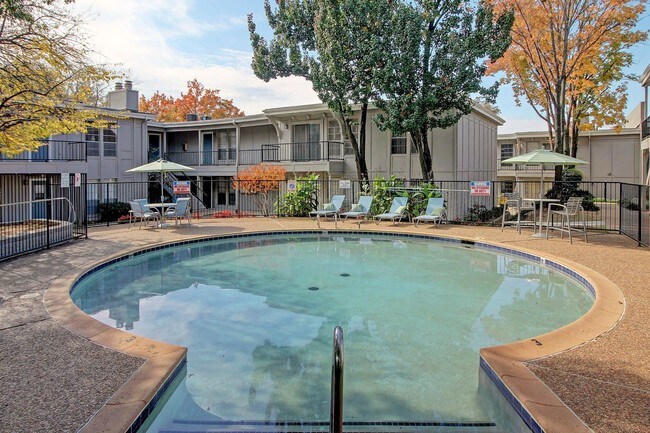 Building Photo - Harmony Glen Rental