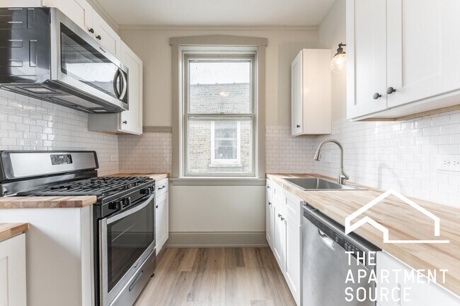 Photo - 1619 W Highland Ave Unit 1