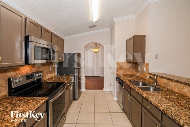 Photo - 749 Carriage Hill Dr House