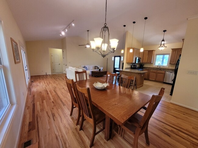 Photo - 97 N Coyote Springs Farm Rd