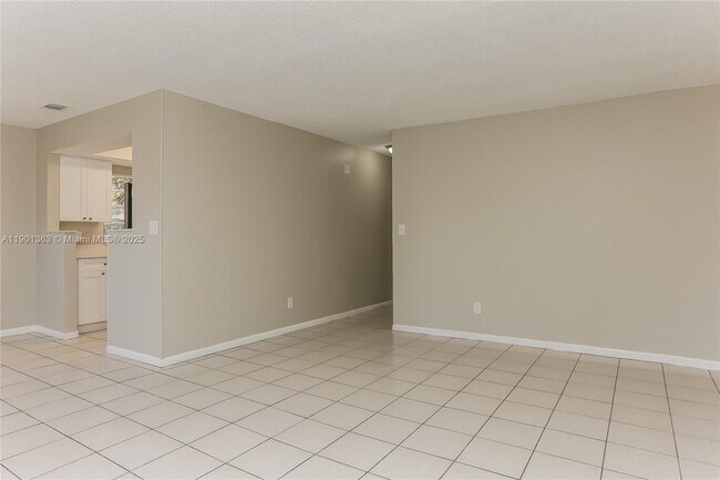 Photo - 611 Alpine Ave