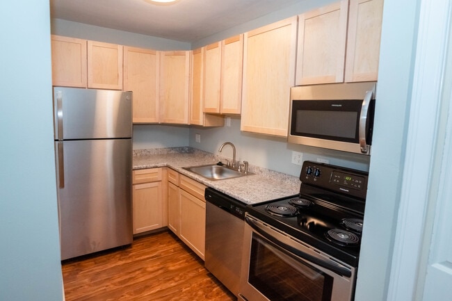 Photo - Parker Hill Apartments