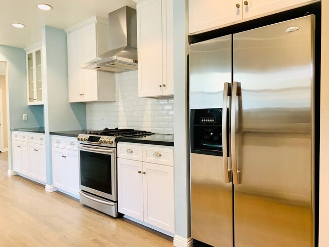 Photo - Gorgeous 3BD/2BA House in Hillcrest - Available NOW!