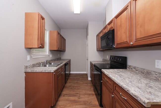 Photo - 204 S 13th St