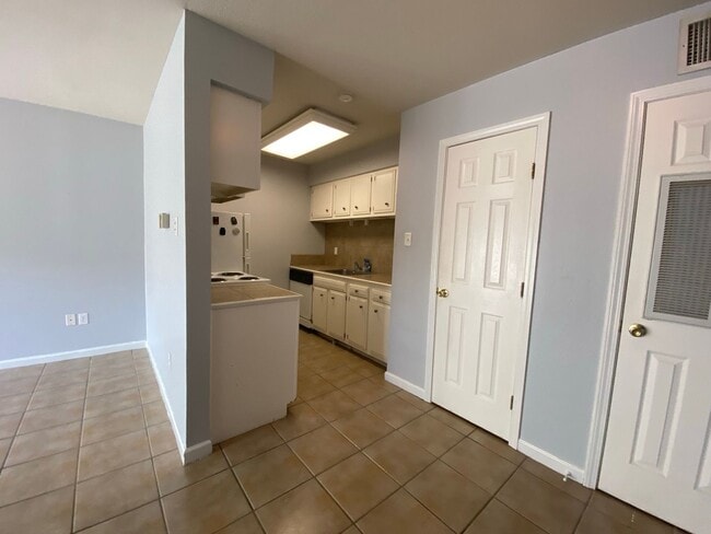 Photo - Cozy University View Condo Just Minutes from LSU