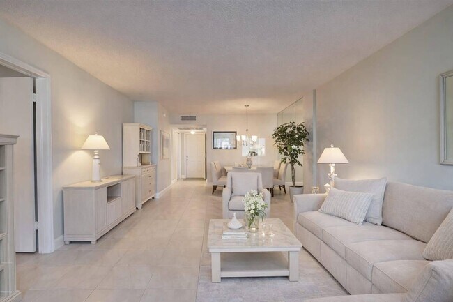 Photo - 4500 N Federal Hwy Unit 121c