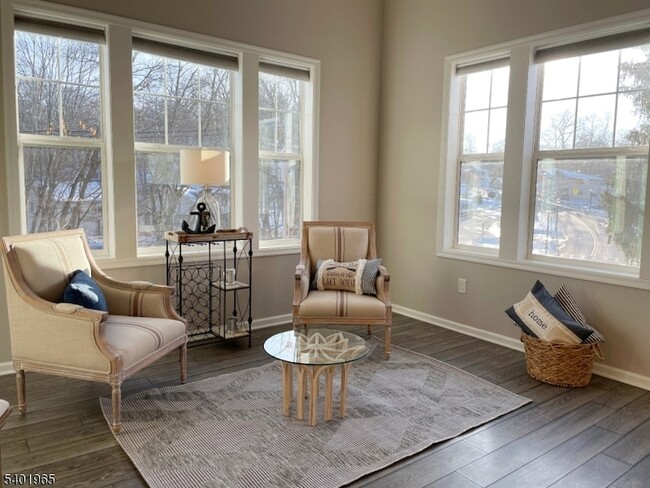 Photo - 5 W River Styx Rd