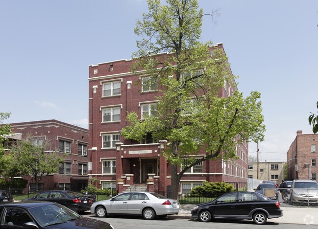 Building Photo - The Denver Biltmore Rental