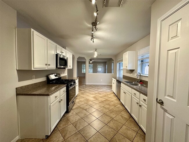 Photo - 21907 Willow Downs Dr