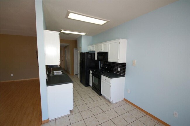 Photo - 1202 Pathfinder Way