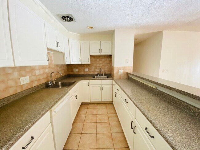 Photo - 50 Green St Unit 209