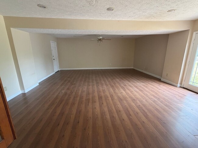 Photo - 3 bed 2 bath
