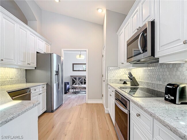 19500 Marsh Pointe Run Unit 201
