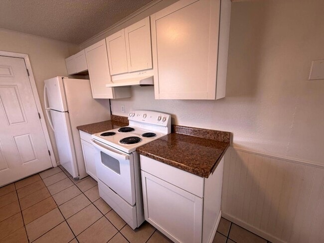 Photo - 212 Aster St Unit A
