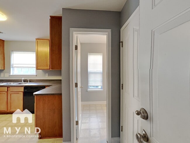 Photo - 14008 Mallard Lake Rd