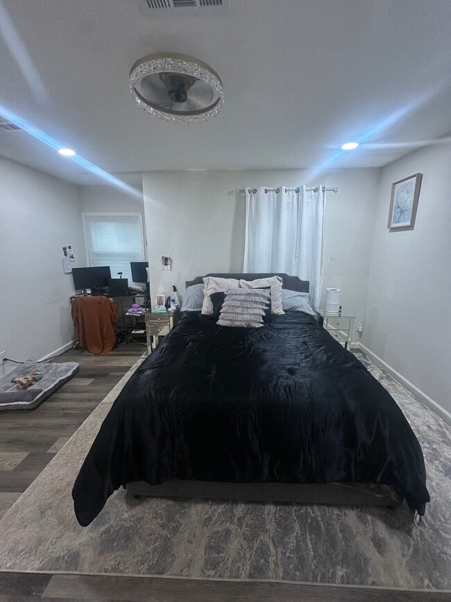 Photo - 3444 Kellogg Ave