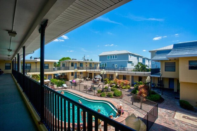 Building Photo - 16333 Gulf Blvd Unit 4