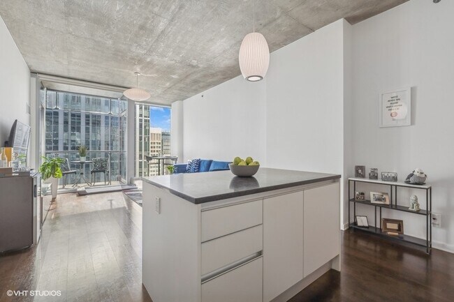 Photo - 600 N Fairbanks Ct Condo Unit 1704