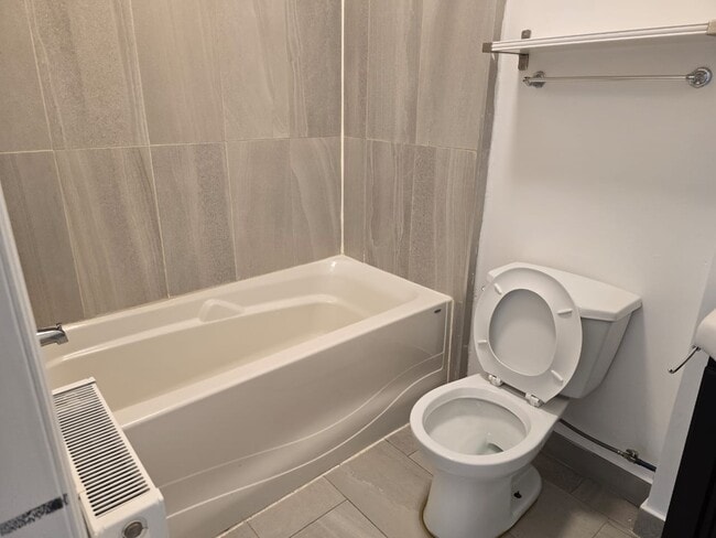 Building Photo - 150 Young St Unit 1