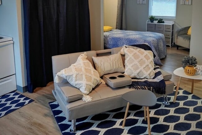 Graystone Apartments - Graystone Apartments