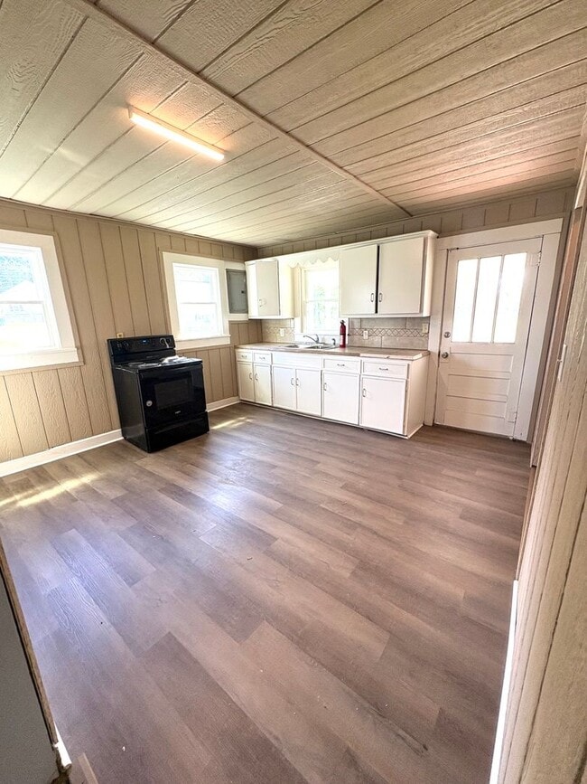 Photo - Affordable 2BR with Bonus Room
