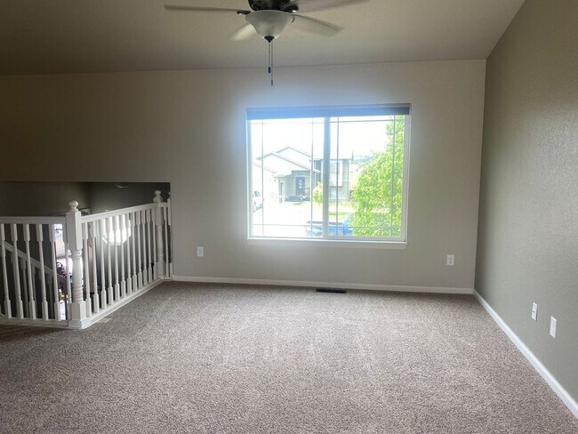 Photo - 6587 Cambridge Pl