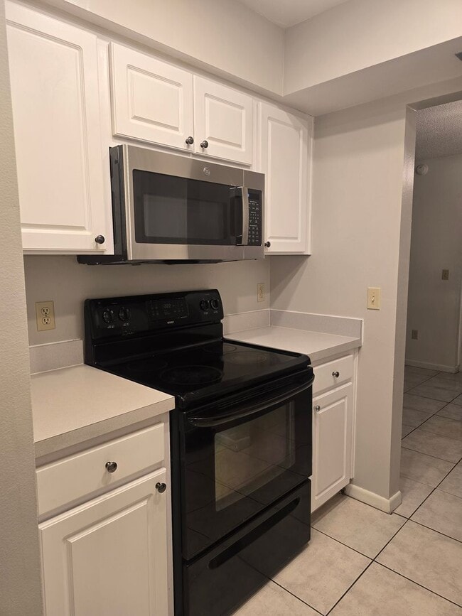 Photo - Two Bedroom Condo close to USF