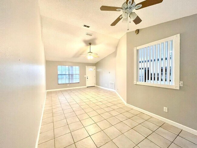 Photo - 10026 Chesham Dr