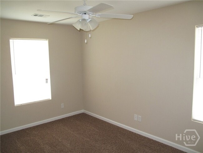 Photo - 195 Connor Lp