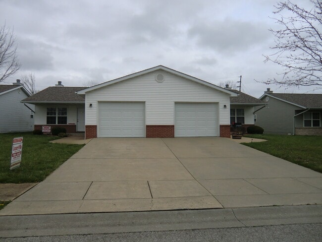 Building Photo - 211 Autumn Pine Dr Unit 211 Rental