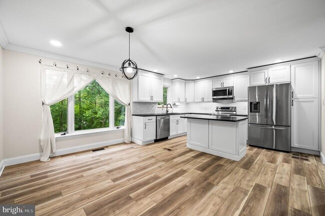 Photo - 43 Gunning Ln