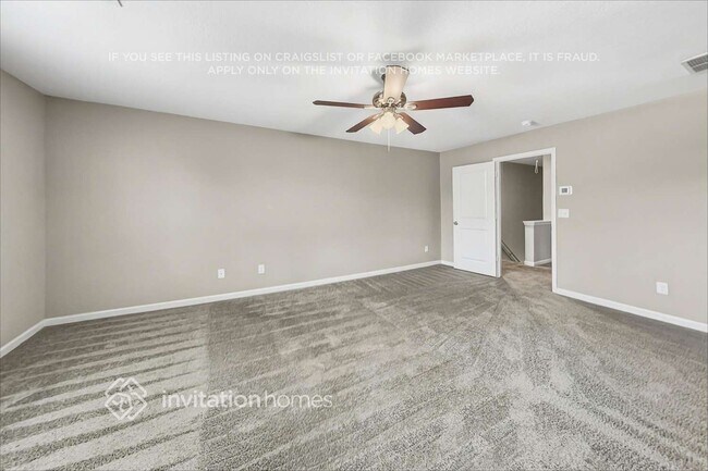 Photo - 407 Vermeer Ct