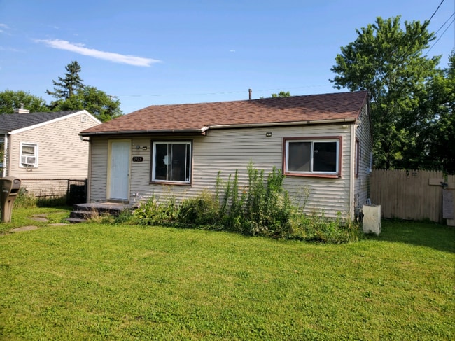 Building Photo - 2925 Colorado Ave