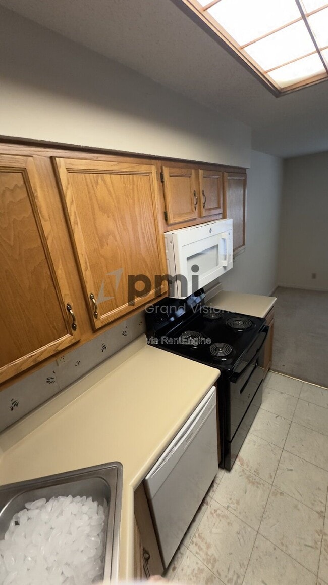 Photo - 1306 Arthur Ave Unit 7