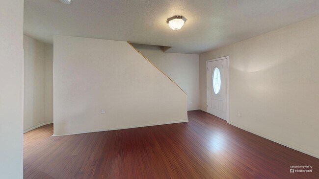 Photo - 3 Bedroom Home in North Pole with Garage!!