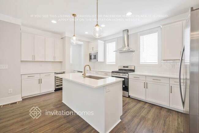 Photo - 647 Vernon Ave