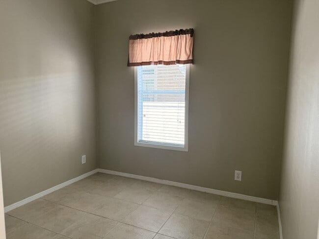 Photo - 104 Quail Run