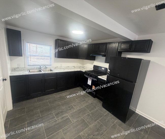 Building Photo - Newly Renovated 3-Bedroom • 1-Bathroom Home