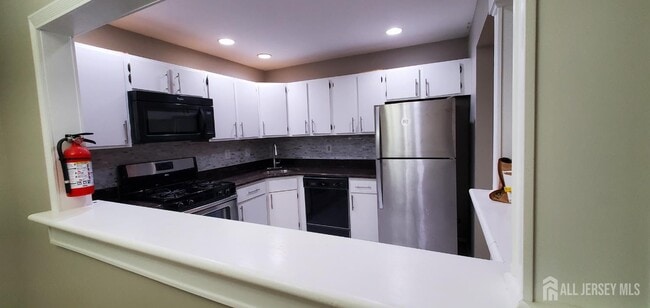 Building Photo - 261 Kempsey Dr