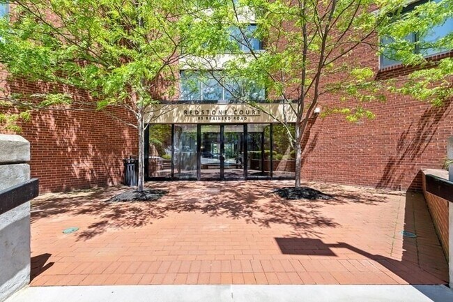 Building Photo - 85 Brainerd Rd Unit 307