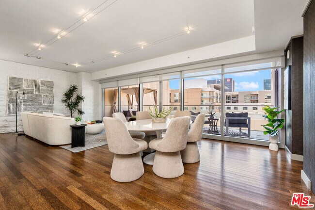 Photo - 6250 Hollywood Blvd Unit 10L