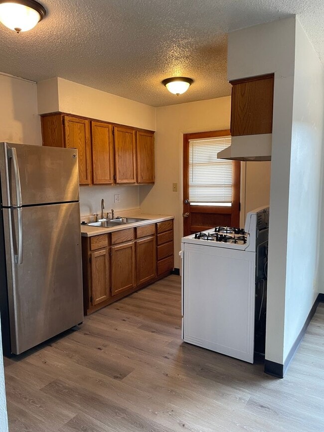 Photo - Knollridge Garden Apartments