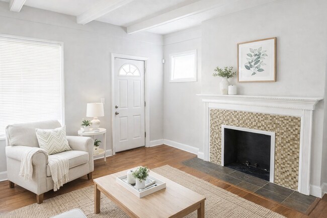 Photo - 2709 N College Ave