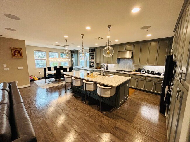 Photo - Home is occupied. DO NOT DISTURB TENANTS