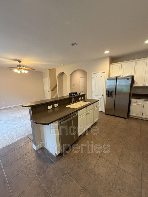 Photo - 6824 Middleboro Dr